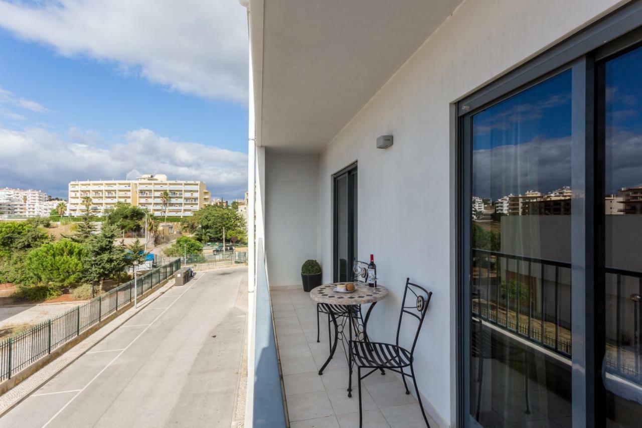 Lagos Marina Apartment With Pool & Gym Exterior foto